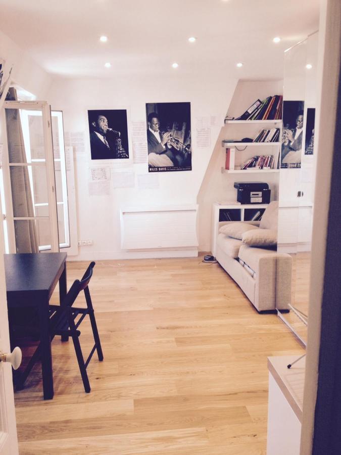 Ferienwohnung Montmartre Sous Les Toits Paris Exterior foto